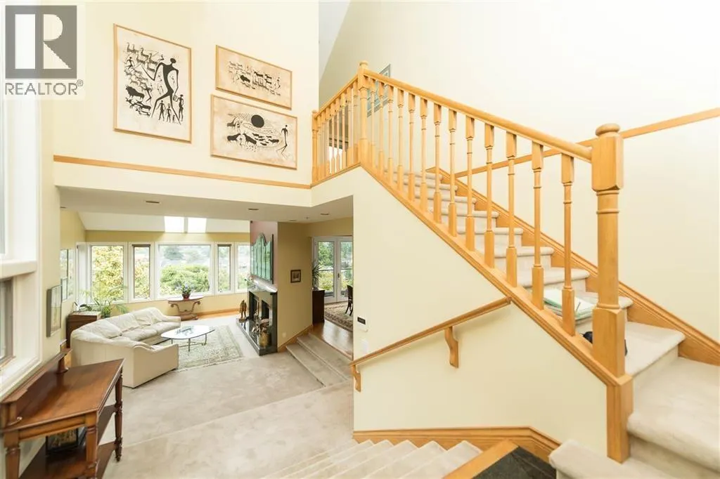 4612 PUGET DRIVE