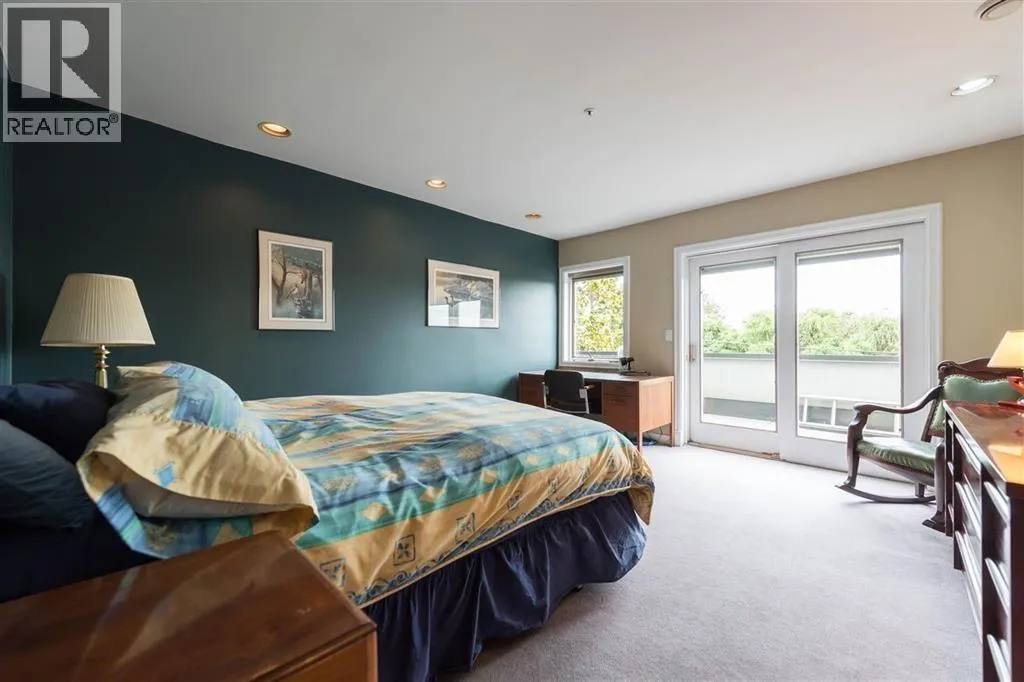 4612 PUGET DRIVE