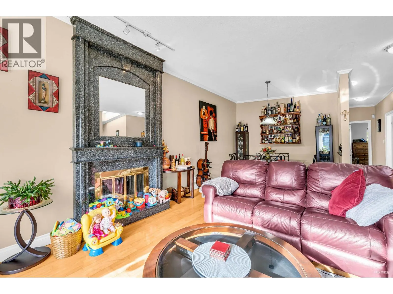 7015--7017 ELWELL STREET