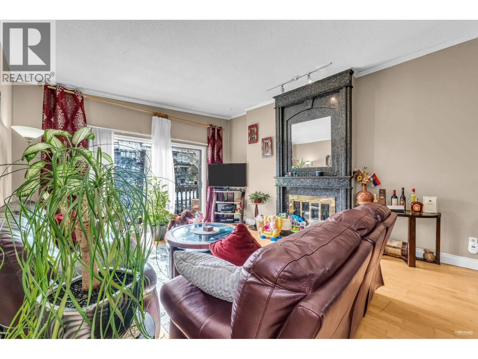 7015--7017 ELWELL STREET