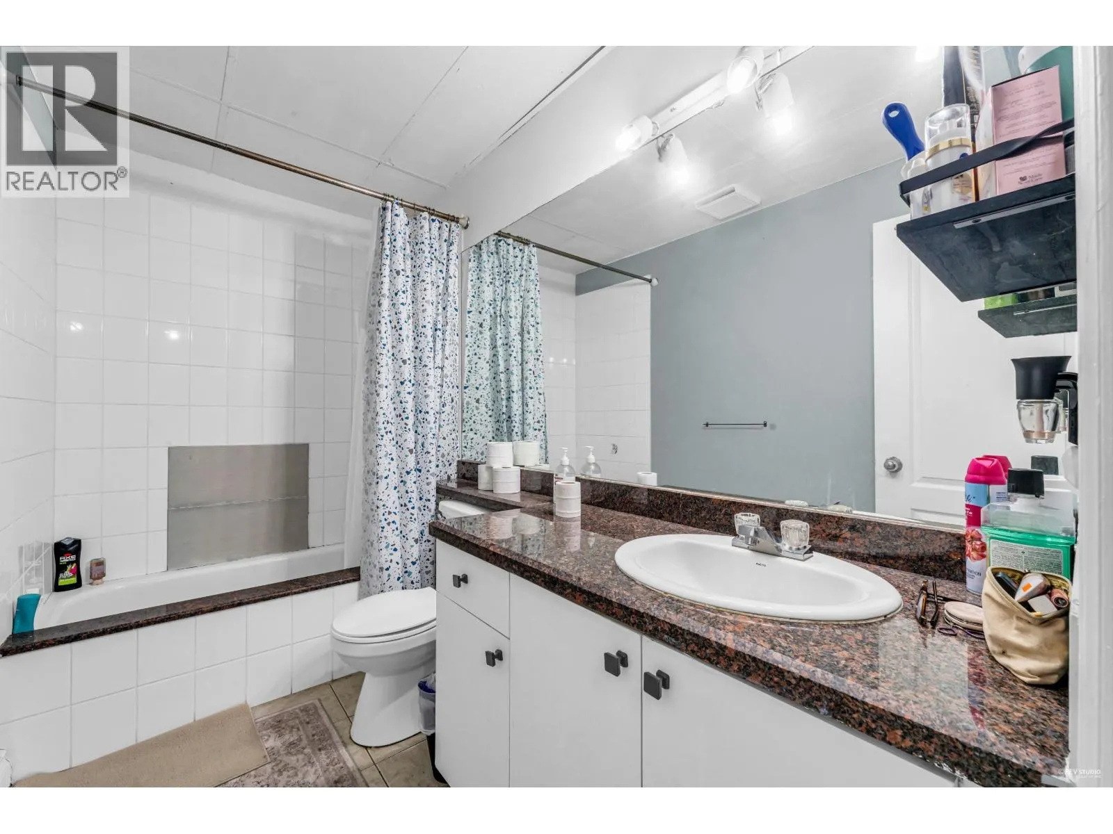 7015--7017 ELWELL STREET
