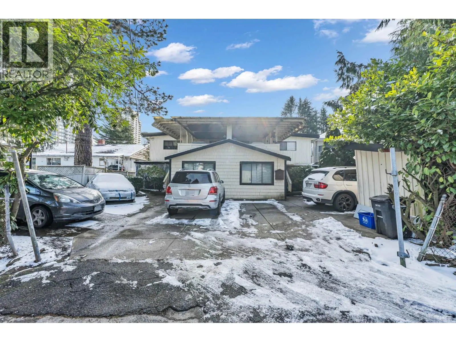 7015--7017 ELWELL STREET