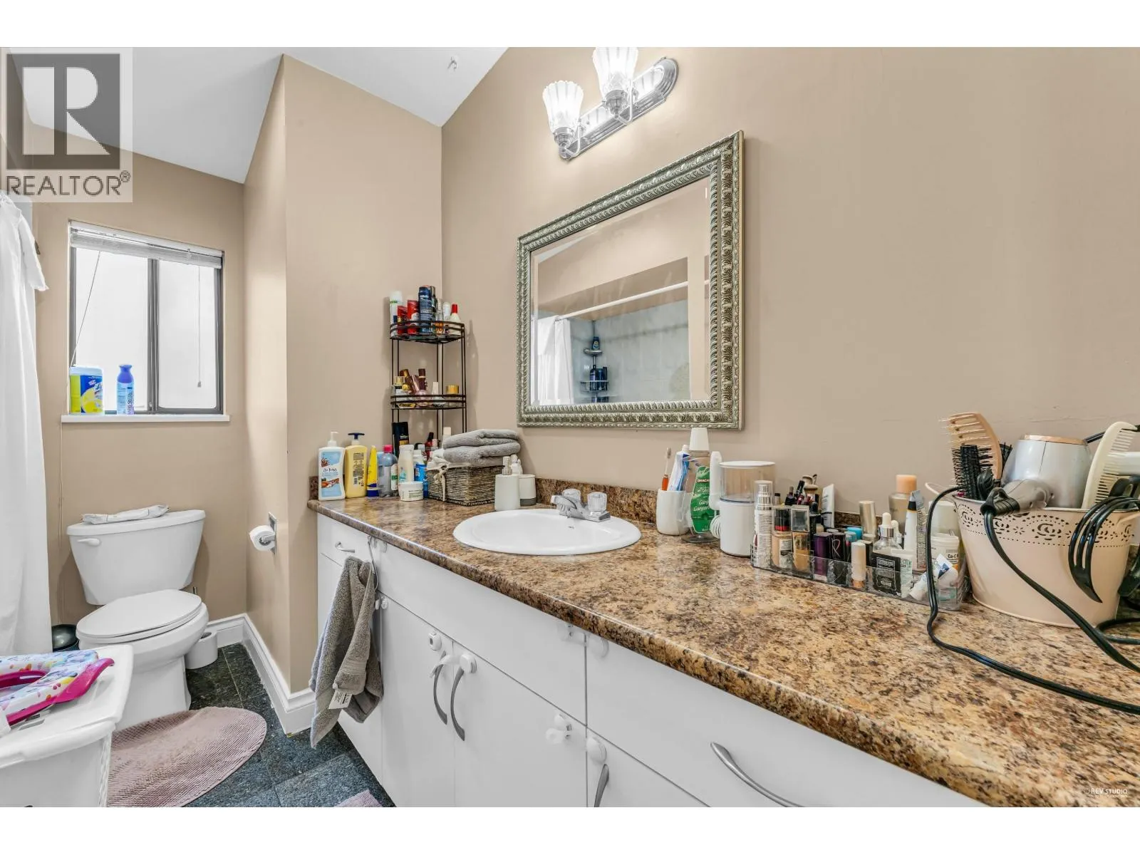 7015--7017 ELWELL STREET