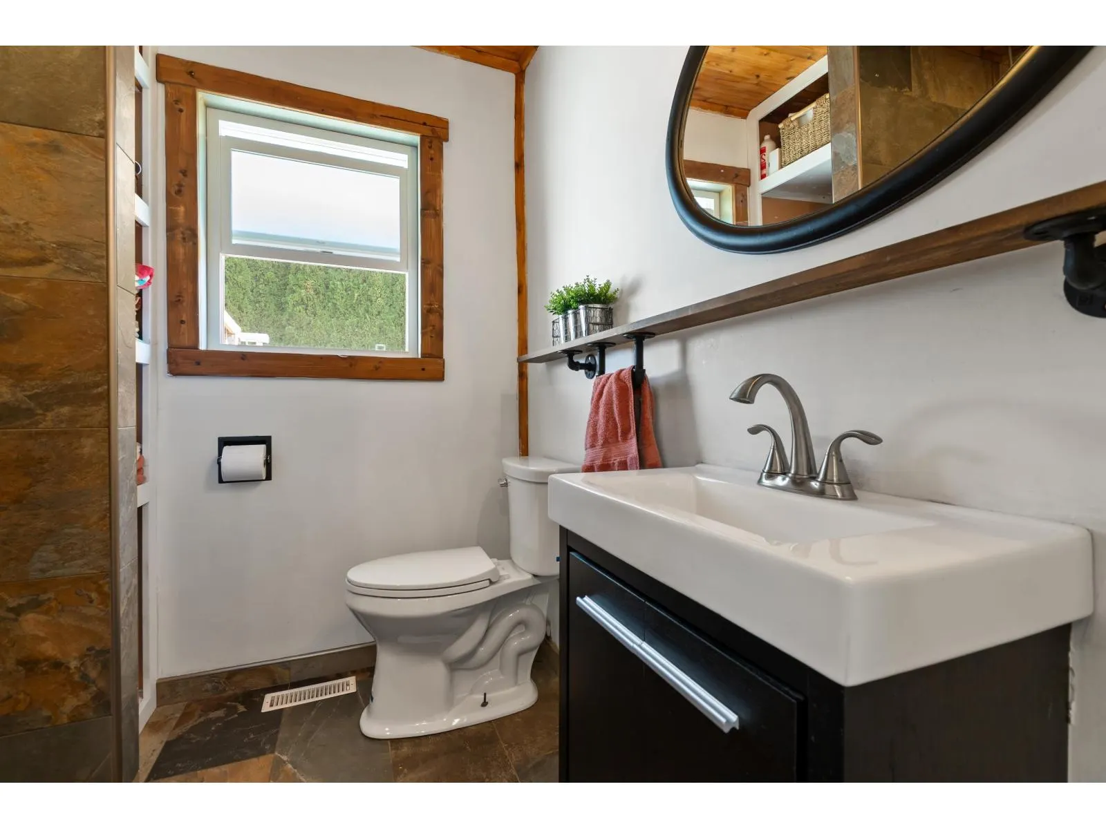 6350 SUMAS PRAIRIE ROAD|Greendale
