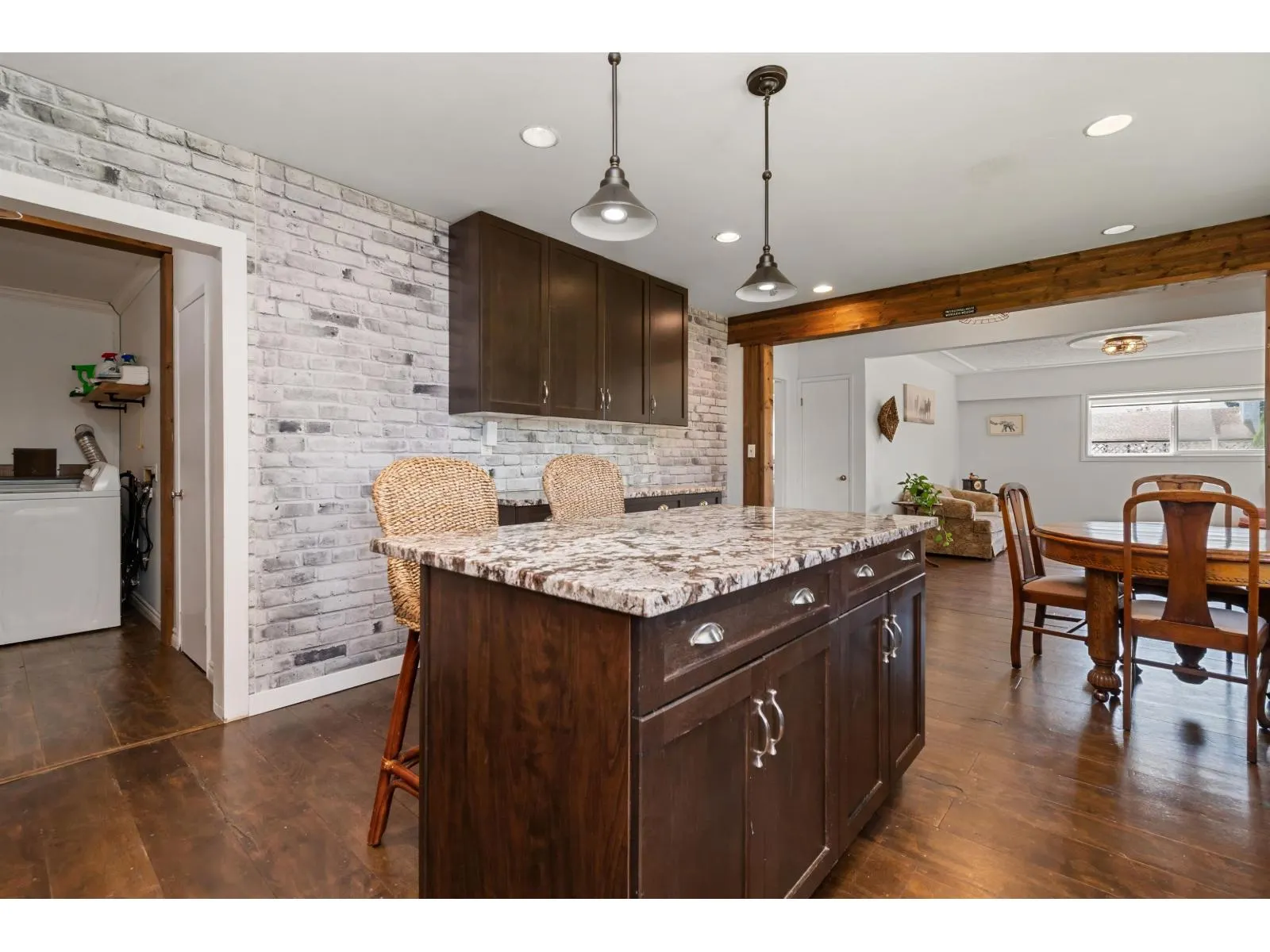 6350 SUMAS PRAIRIE ROAD|Greendale