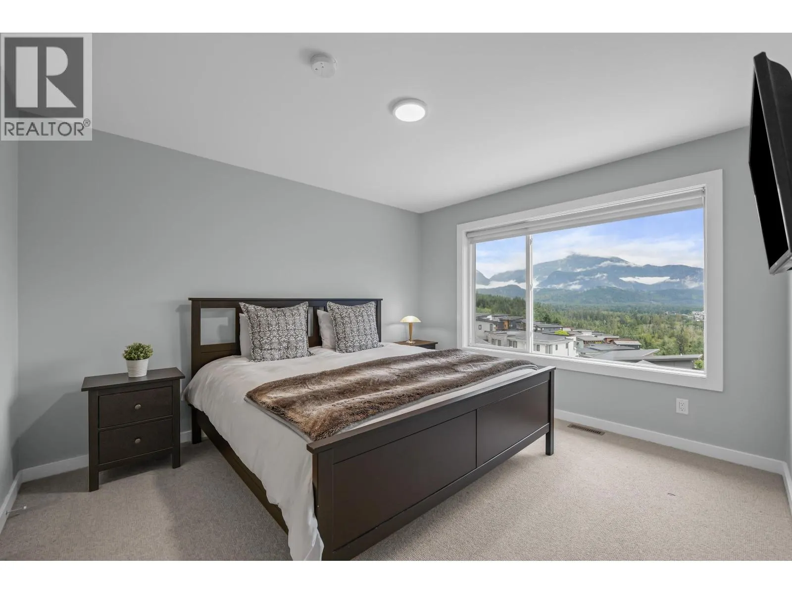 5 41365 SKYRIDGE PLACE