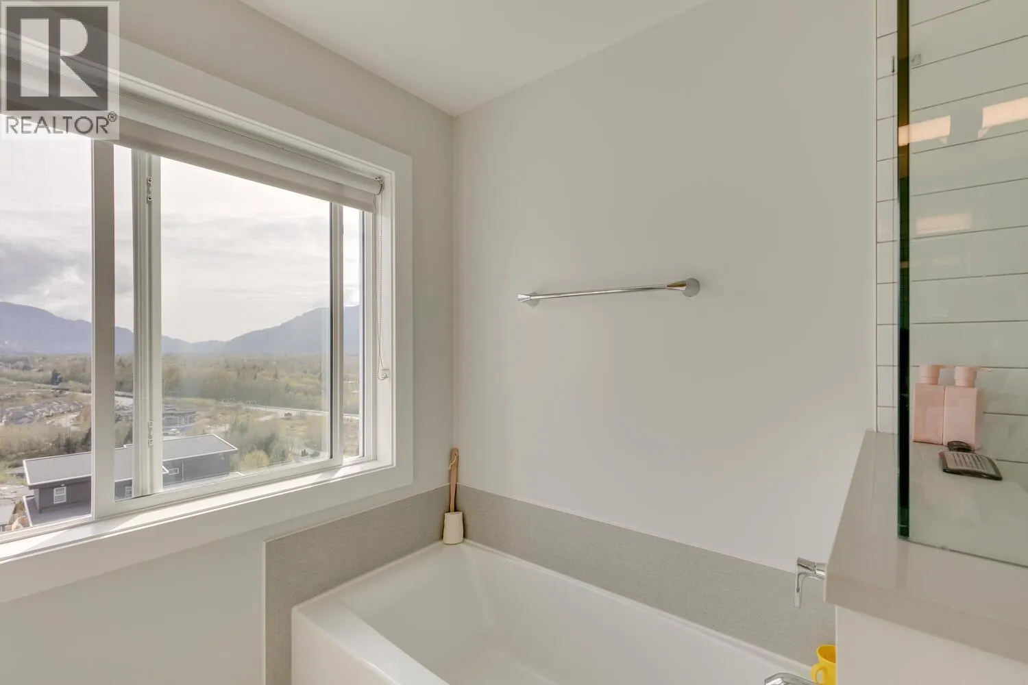 5 41365 SKYRIDGE PLACE