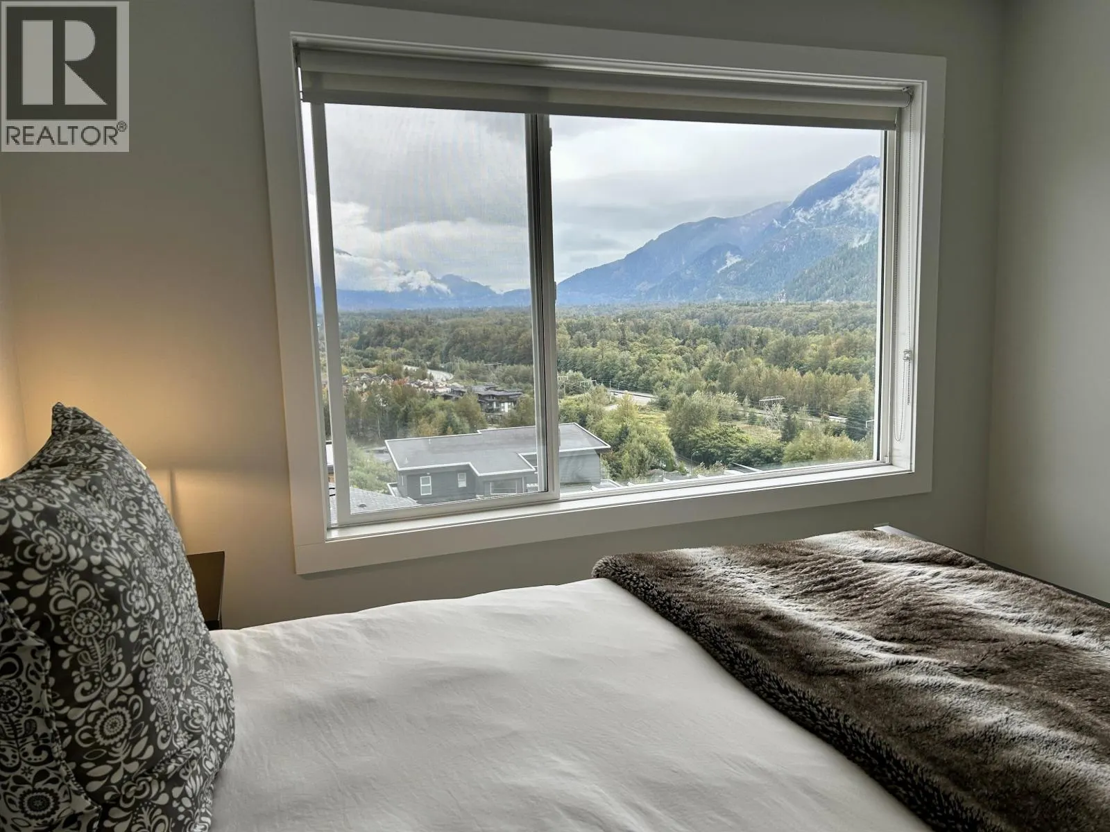5 41365 SKYRIDGE PLACE
