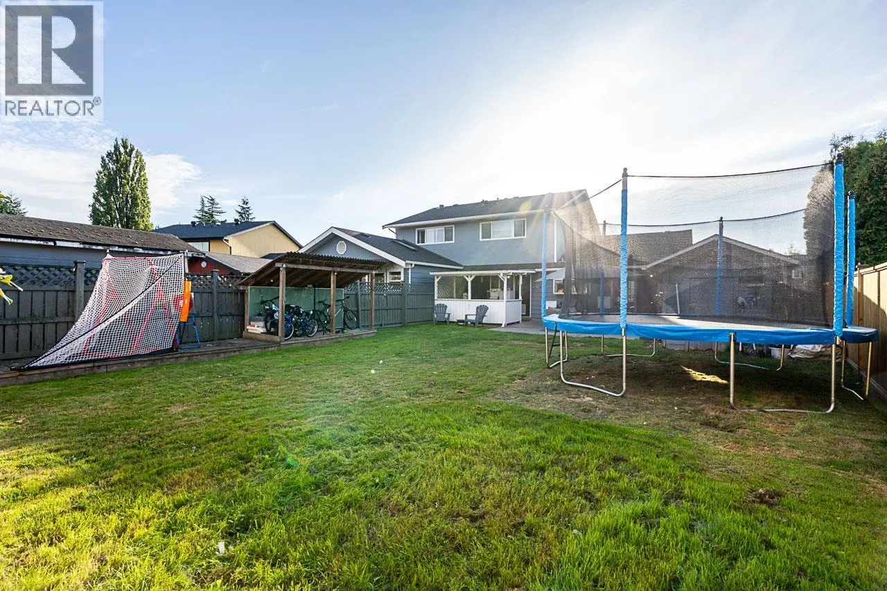 5243 MAPLE CRESCENT