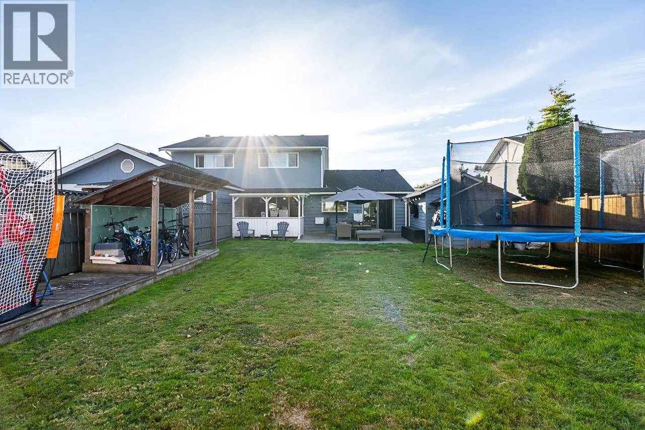 5243 MAPLE CRESCENT