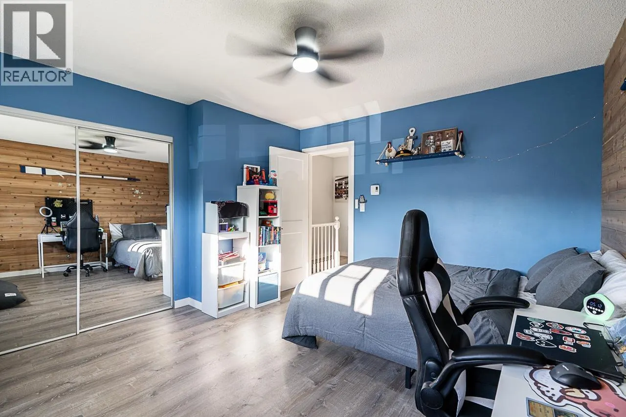 5243 MAPLE CRESCENT
