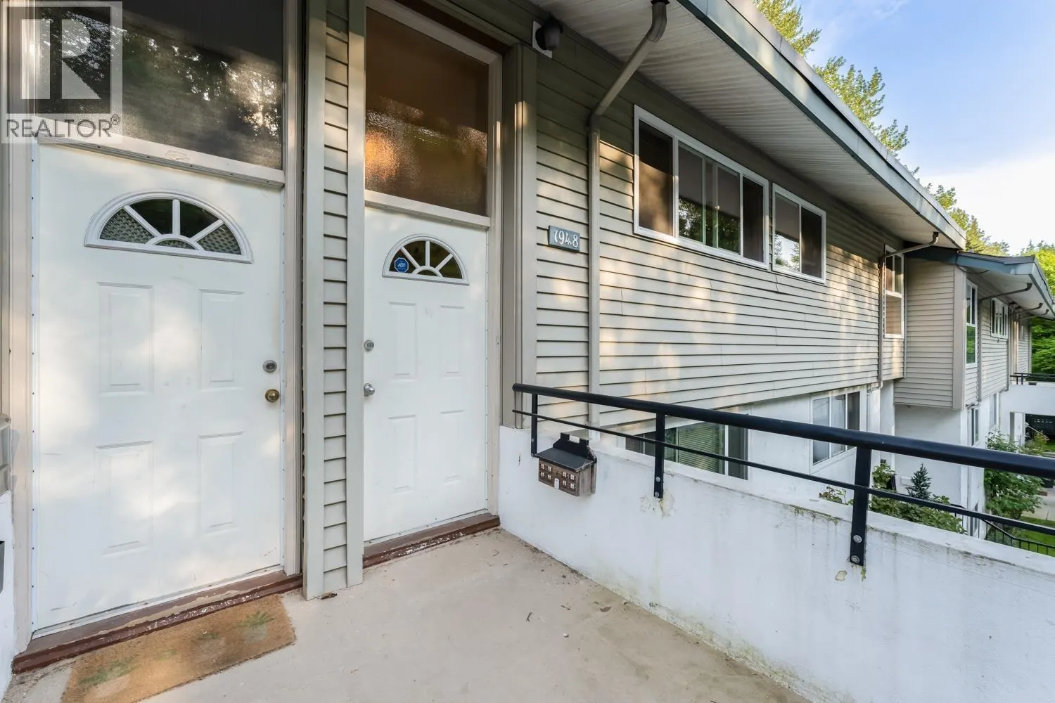 1948 HIGHVIEW PLACE