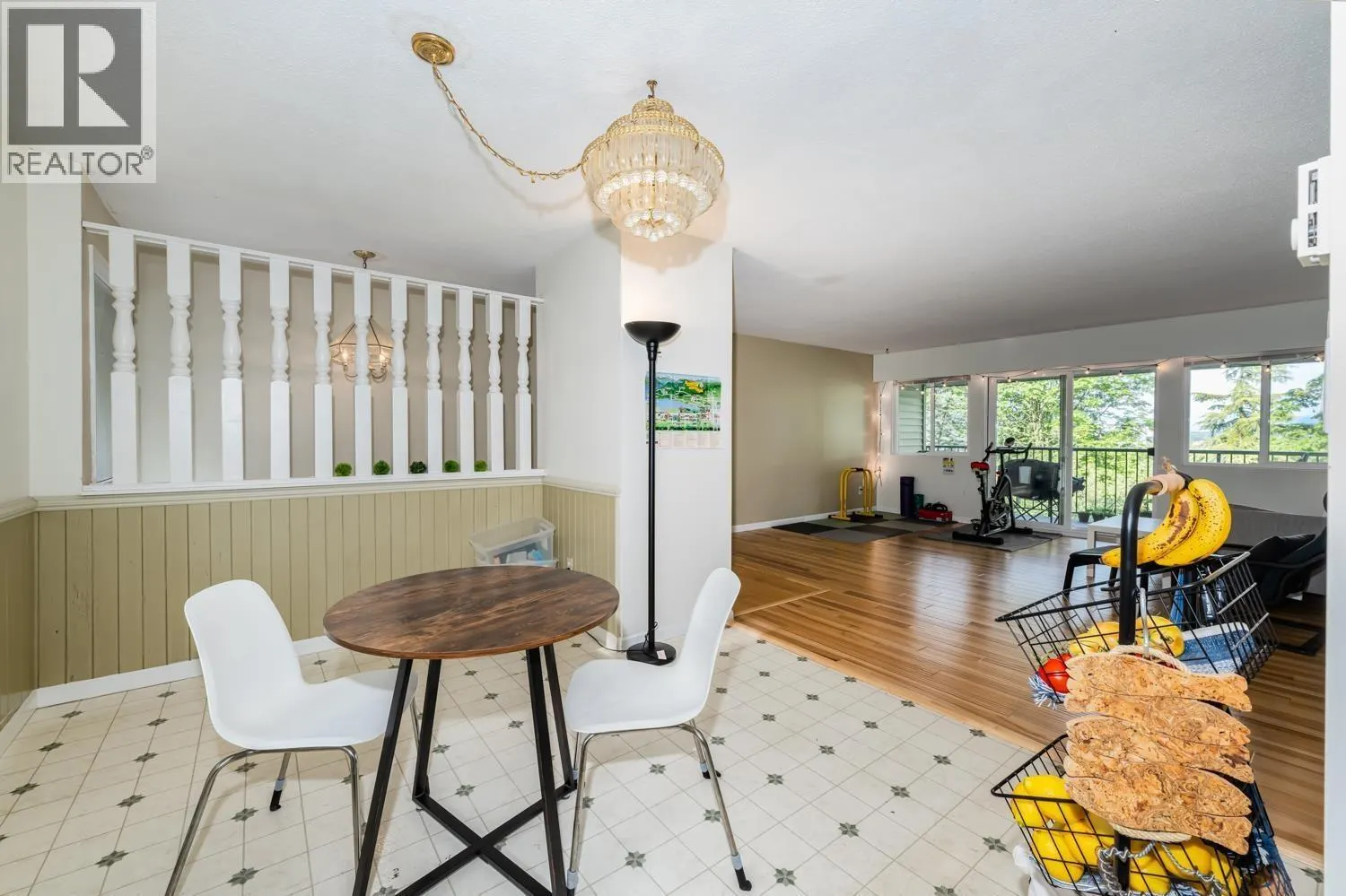 1948 HIGHVIEW PLACE