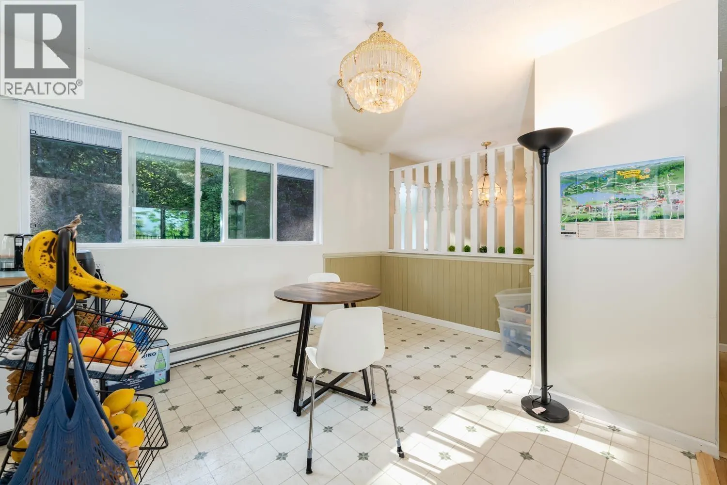 1948 HIGHVIEW PLACE