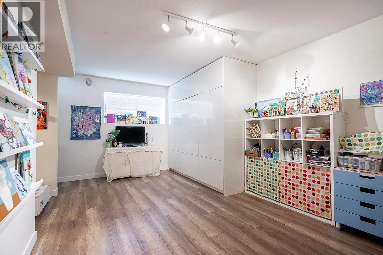 7 2979 PANORAMA DRIVE