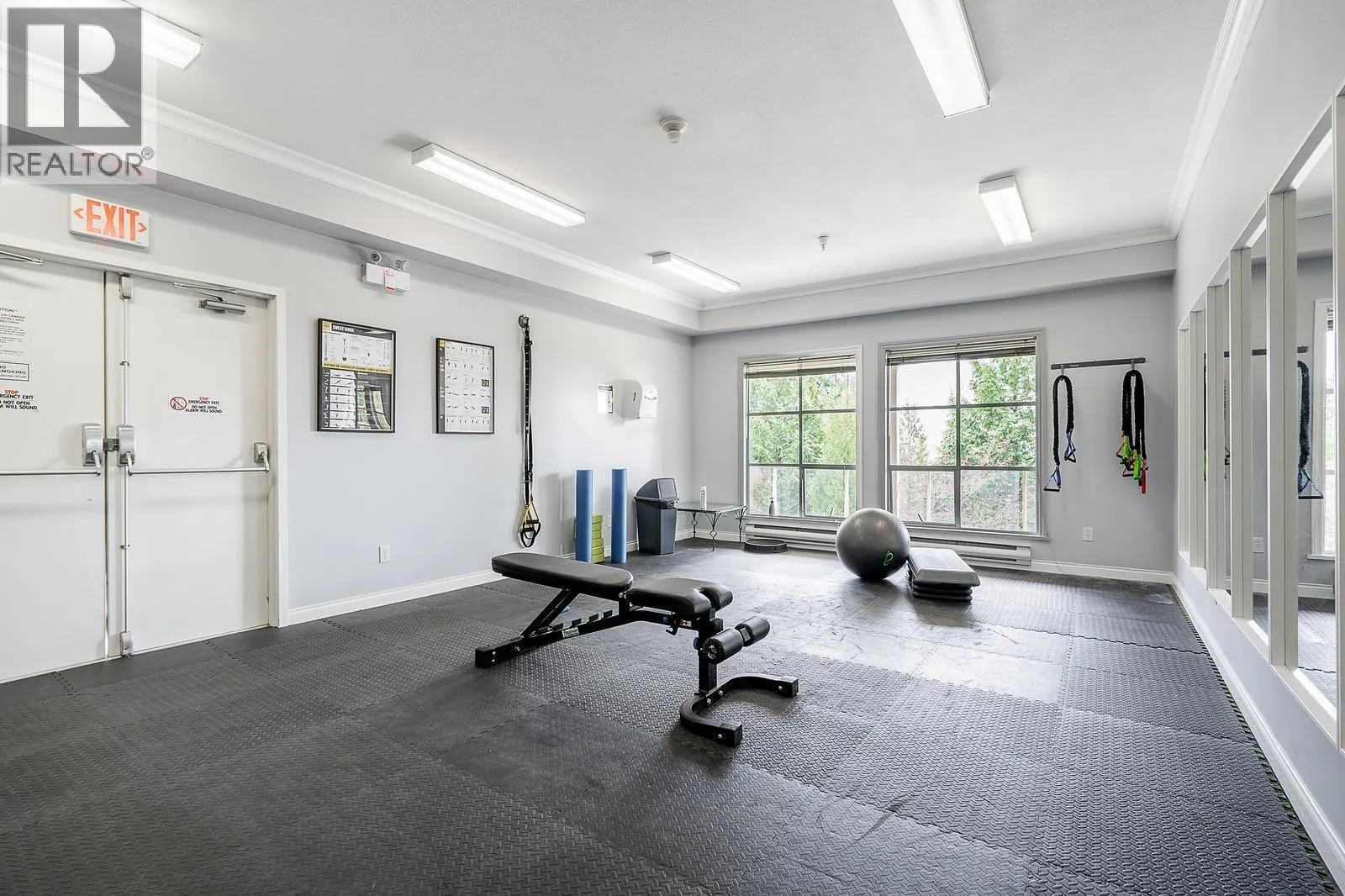 7 2979 PANORAMA DRIVE