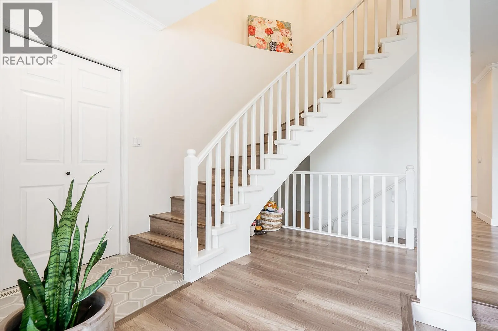 7 2979 PANORAMA DRIVE