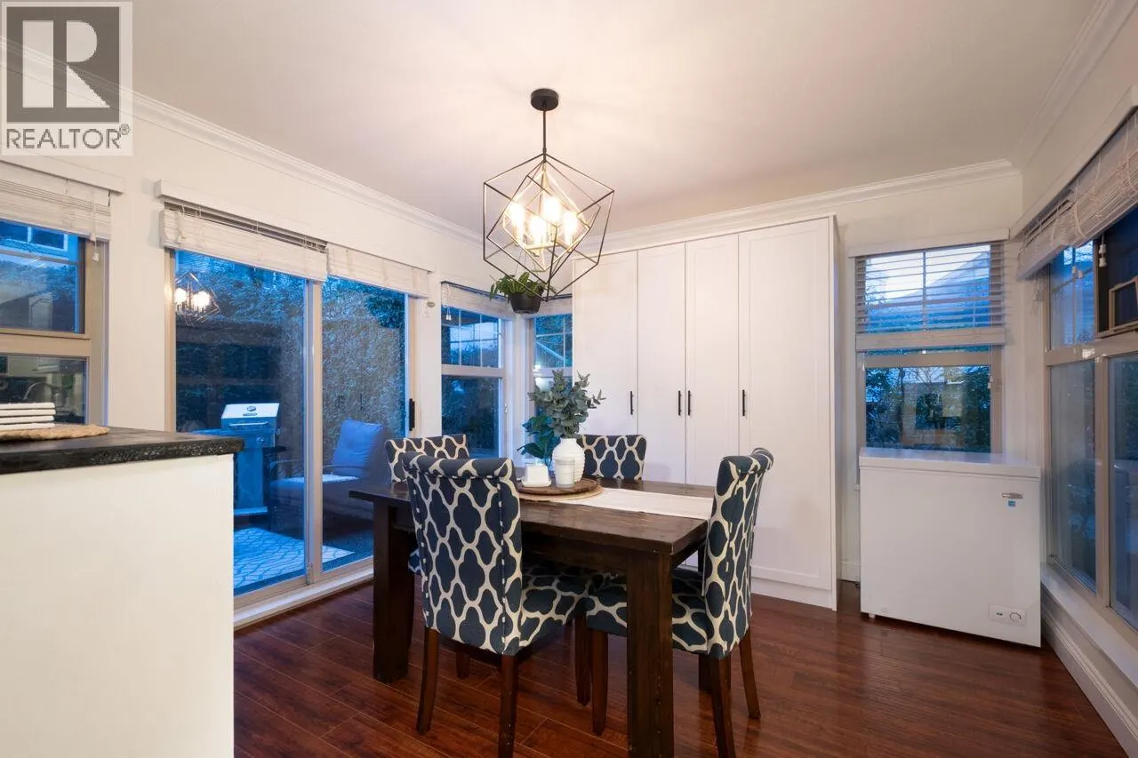 78 65 FOXWOOD DRIVE