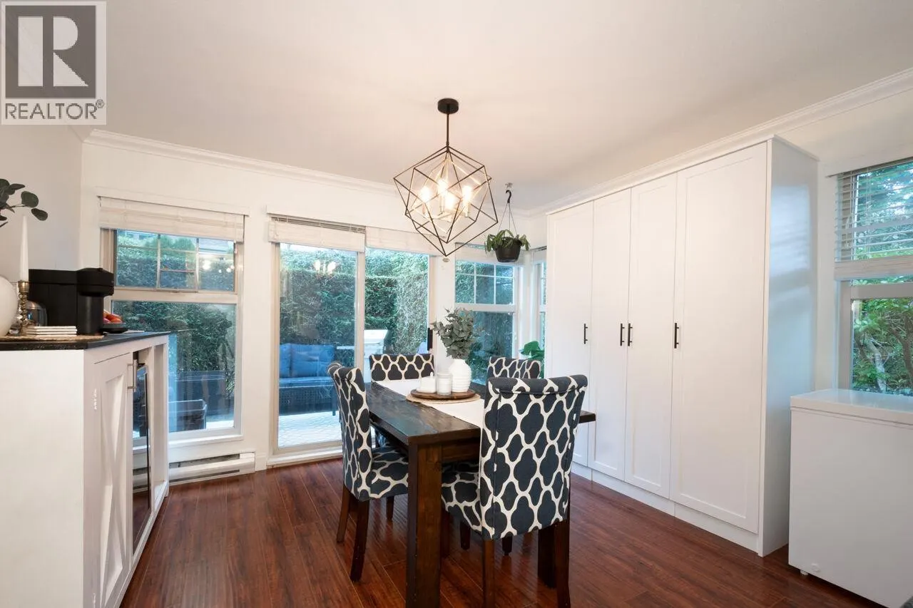 78 65 FOXWOOD DRIVE