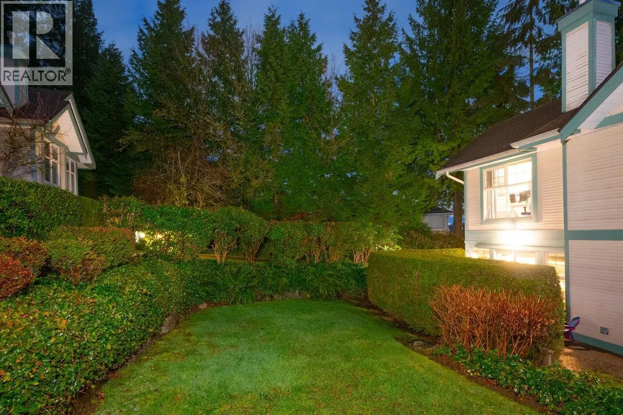 78 65 FOXWOOD DRIVE