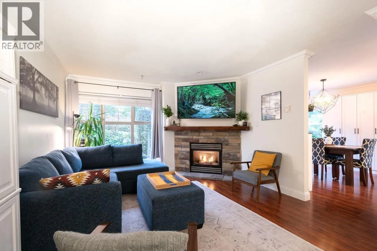 78 65 FOXWOOD DRIVE