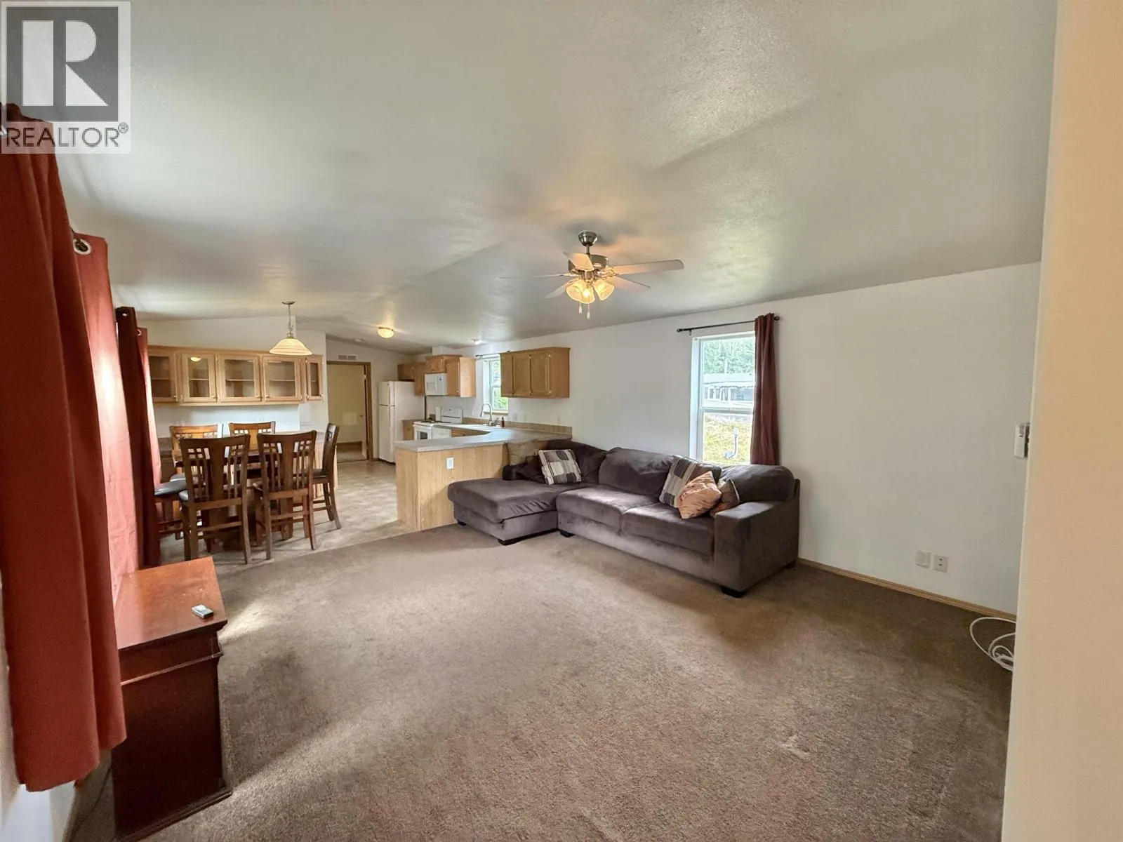 57 684 NORTH FRASER DRIVE