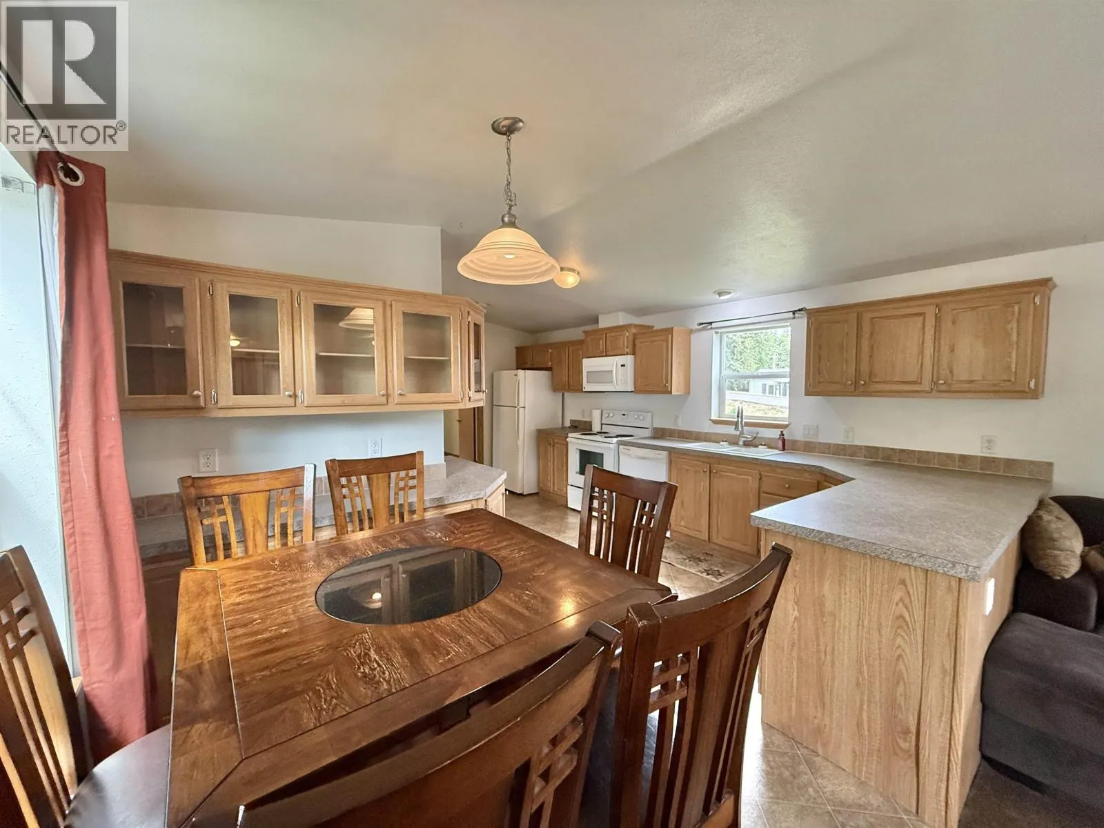57 684 NORTH FRASER DRIVE