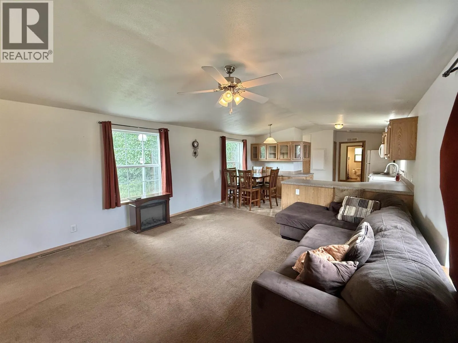 57 684 NORTH FRASER DRIVE