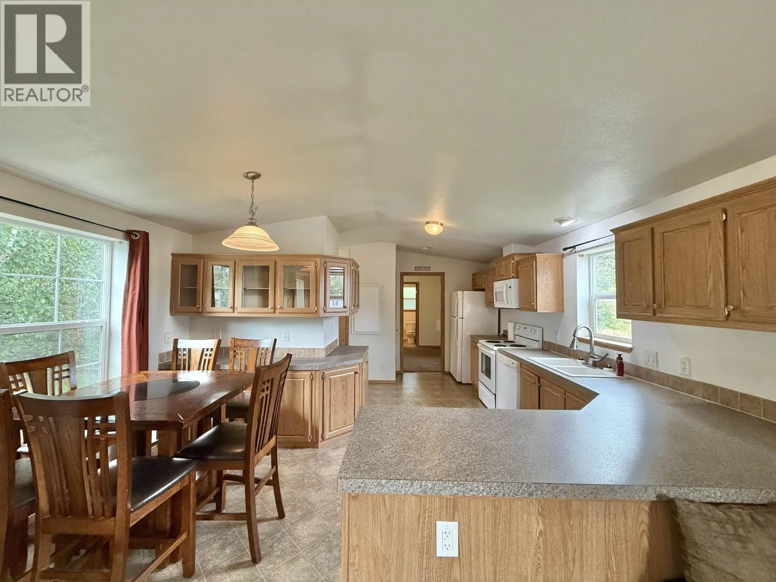 57 684 NORTH FRASER DRIVE