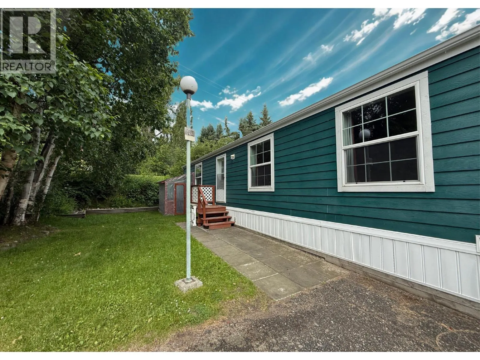 57 684 NORTH FRASER DRIVE