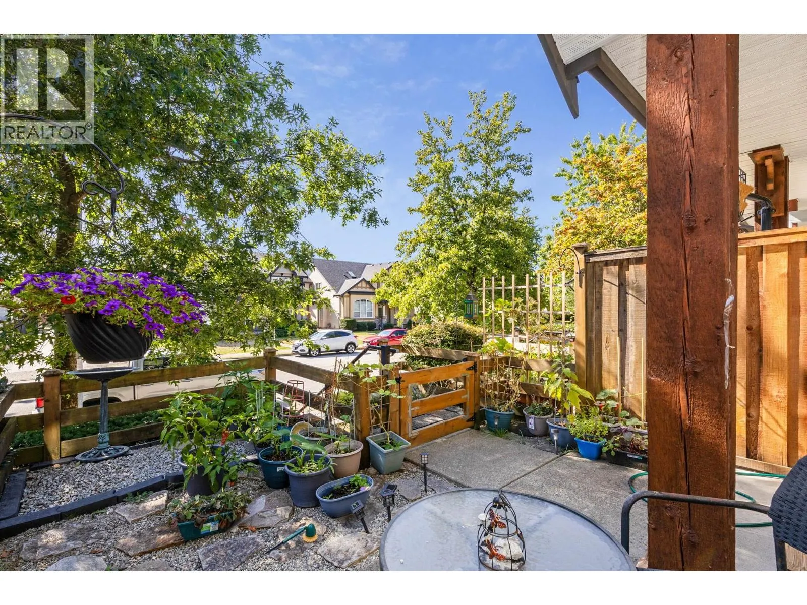 64 1055 RIVERWOOD GATE