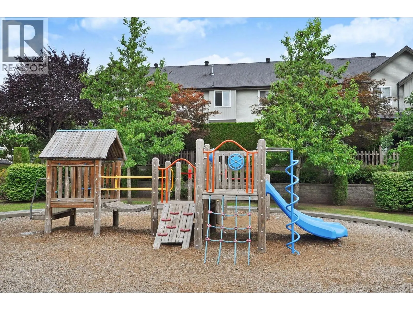 64 1055 RIVERWOOD GATE