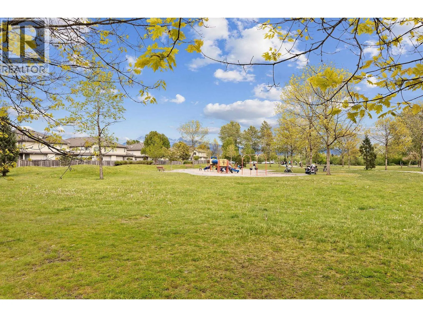64 1055 RIVERWOOD GATE