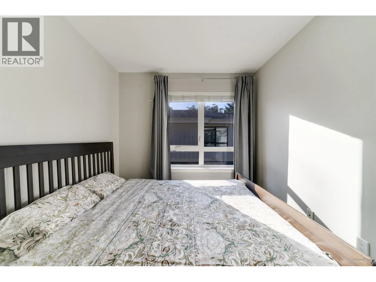 9 6028 MAPLE ROAD
