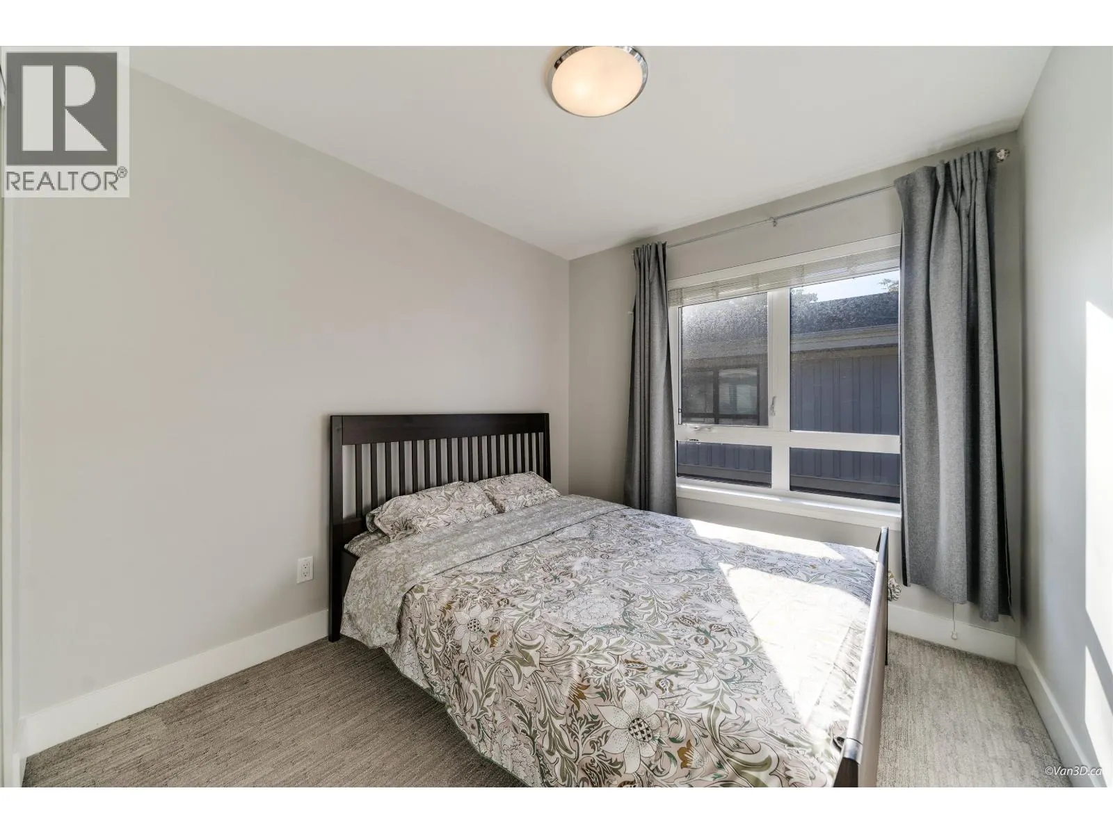 9 6028 MAPLE ROAD