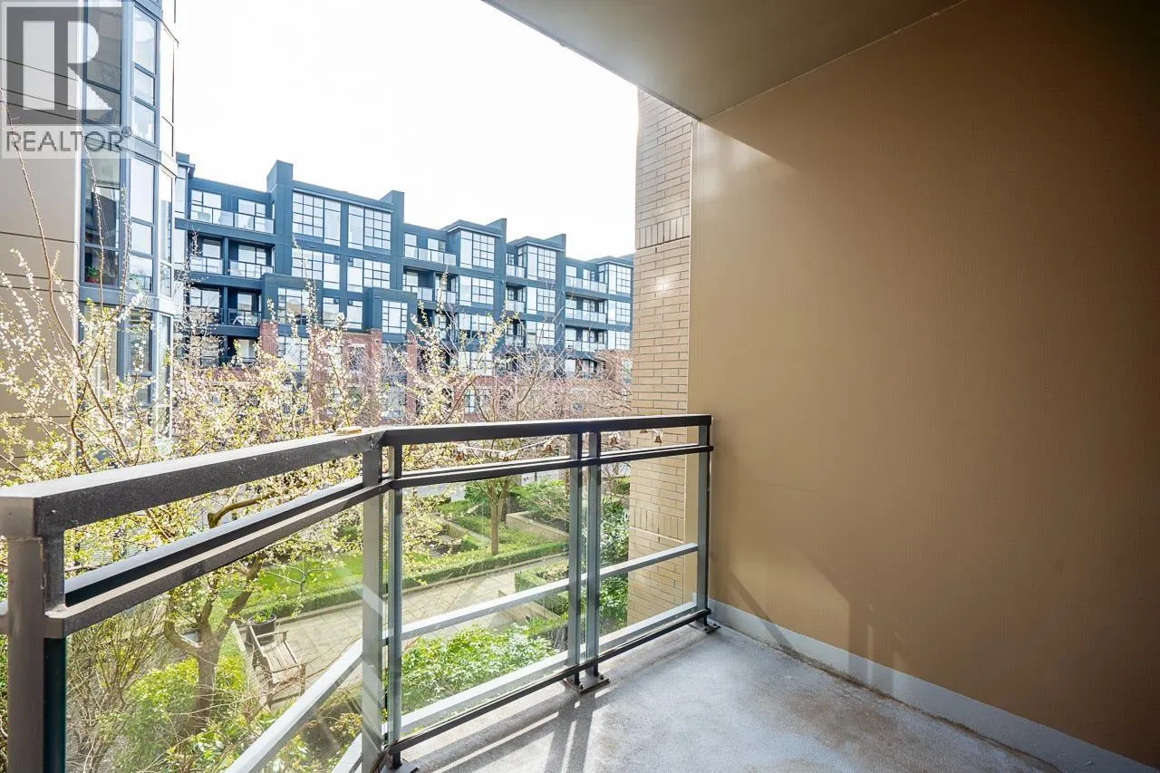2263 REDBUD LANE