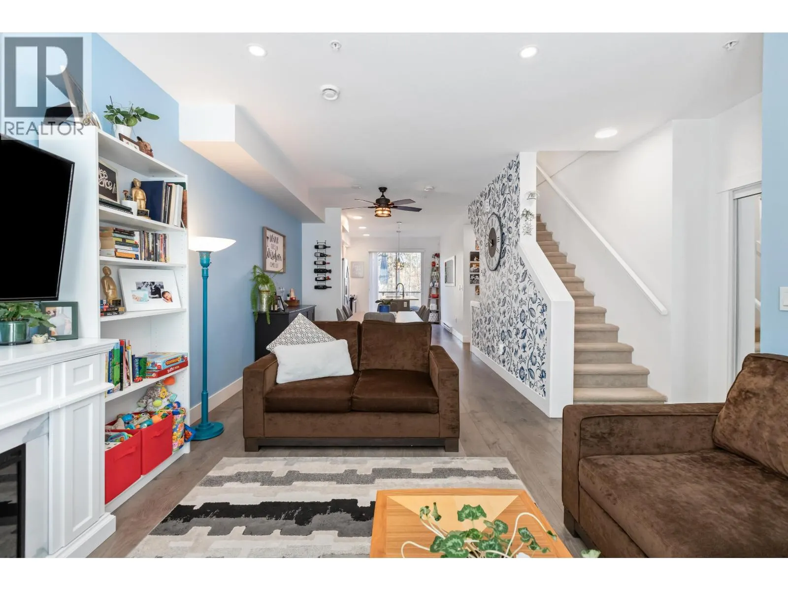 83 24108 104 AVENUE