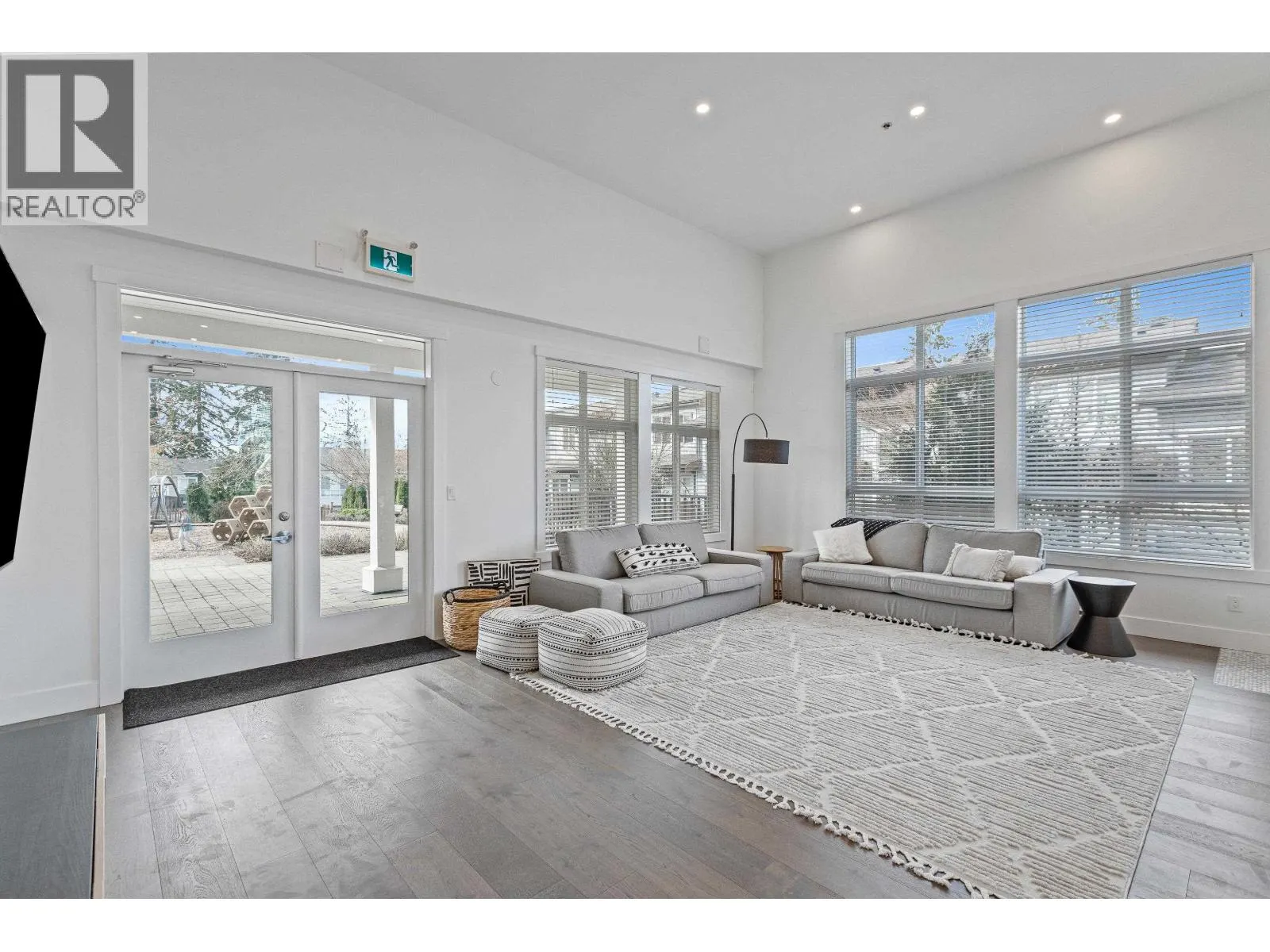 83 24108 104 AVENUE