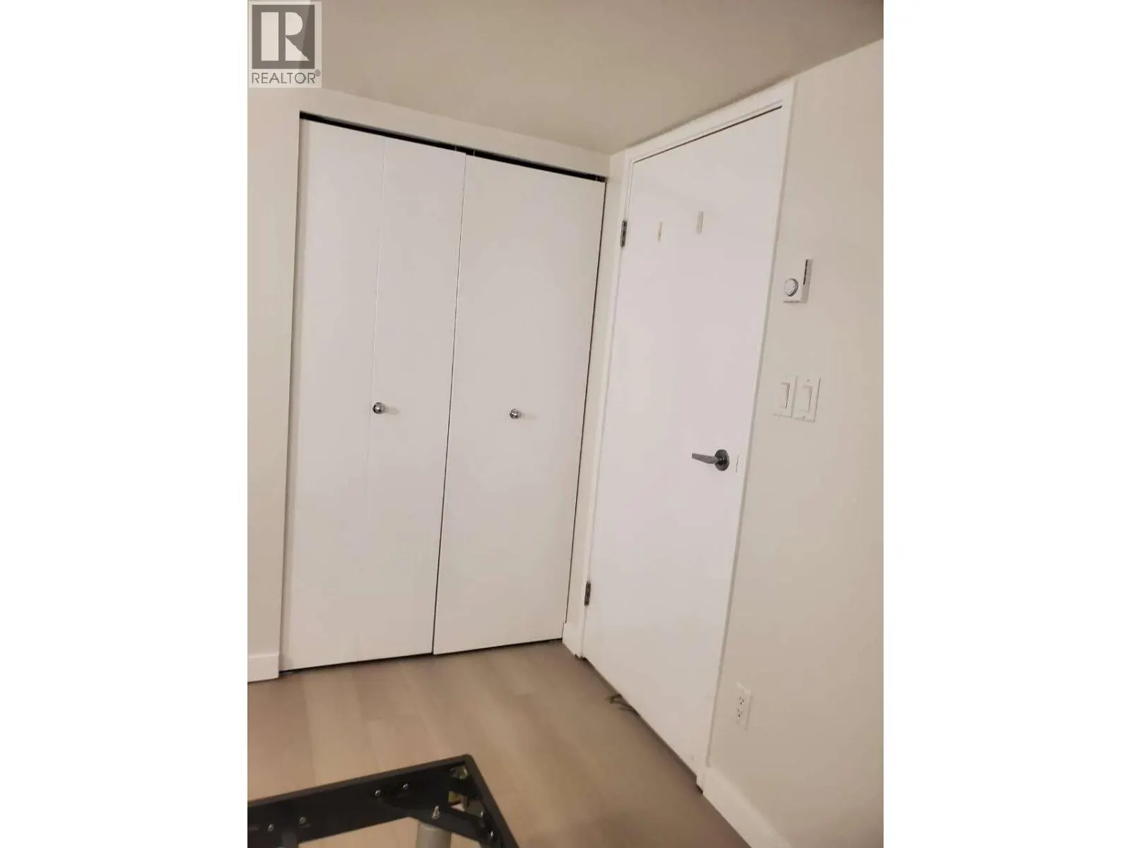 16XX 555 JERVIS STREET