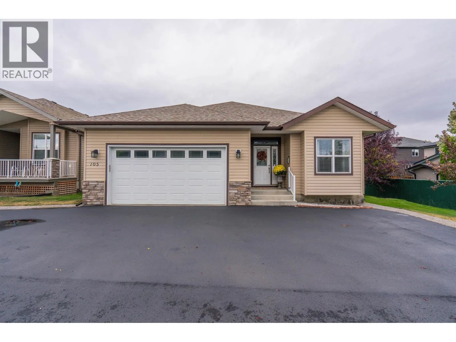 105 4272 DAVIS ROAD