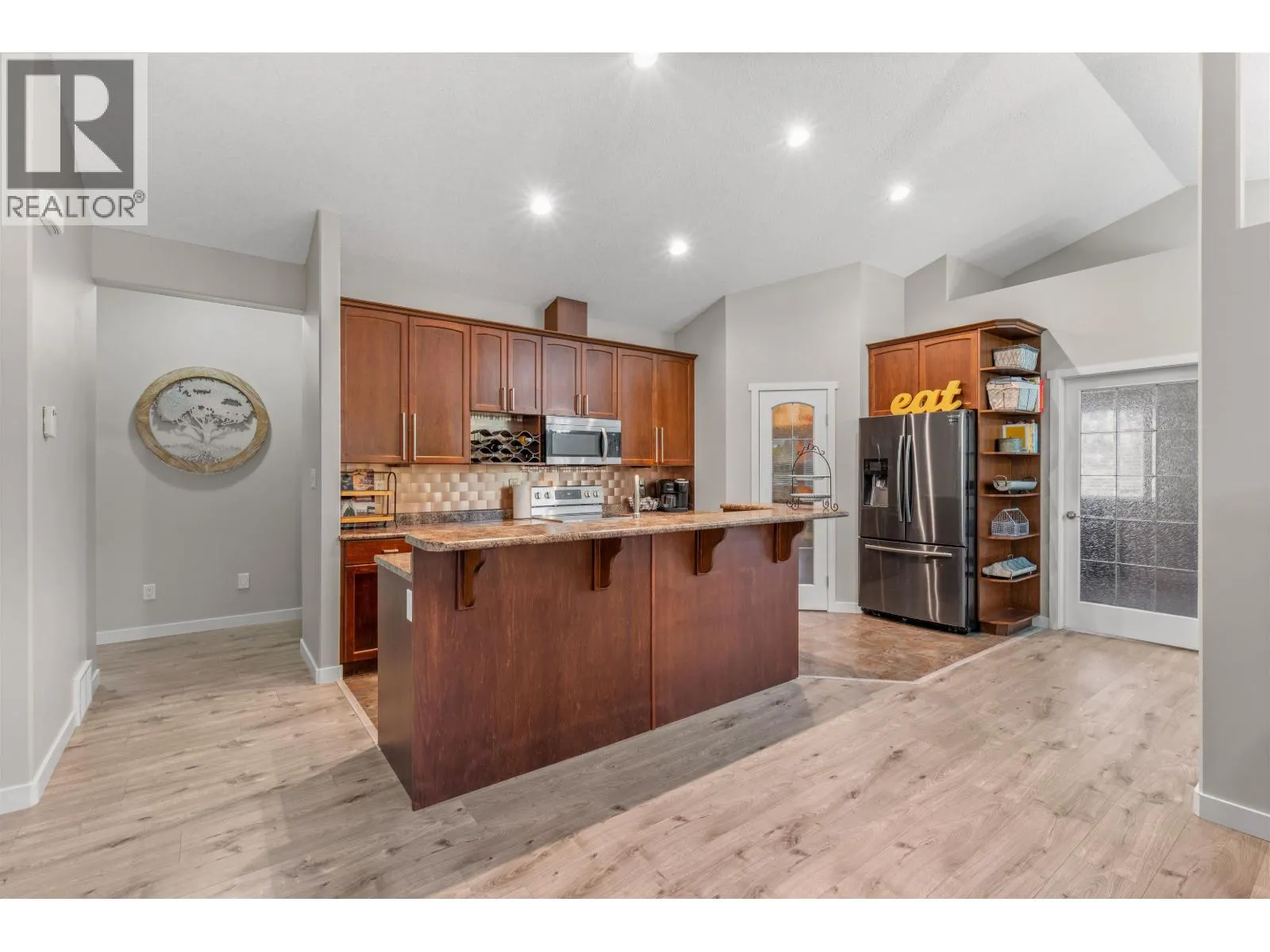 105 4272 DAVIS ROAD