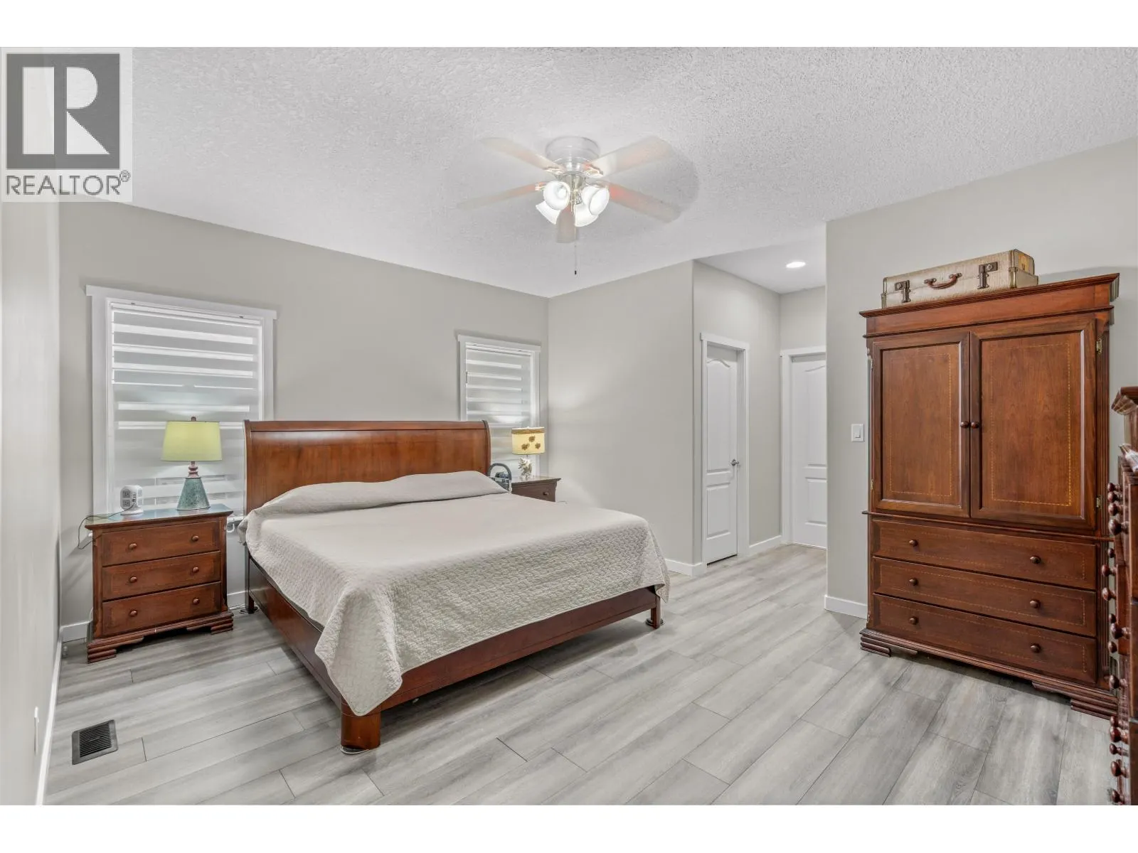 105 4272 DAVIS ROAD