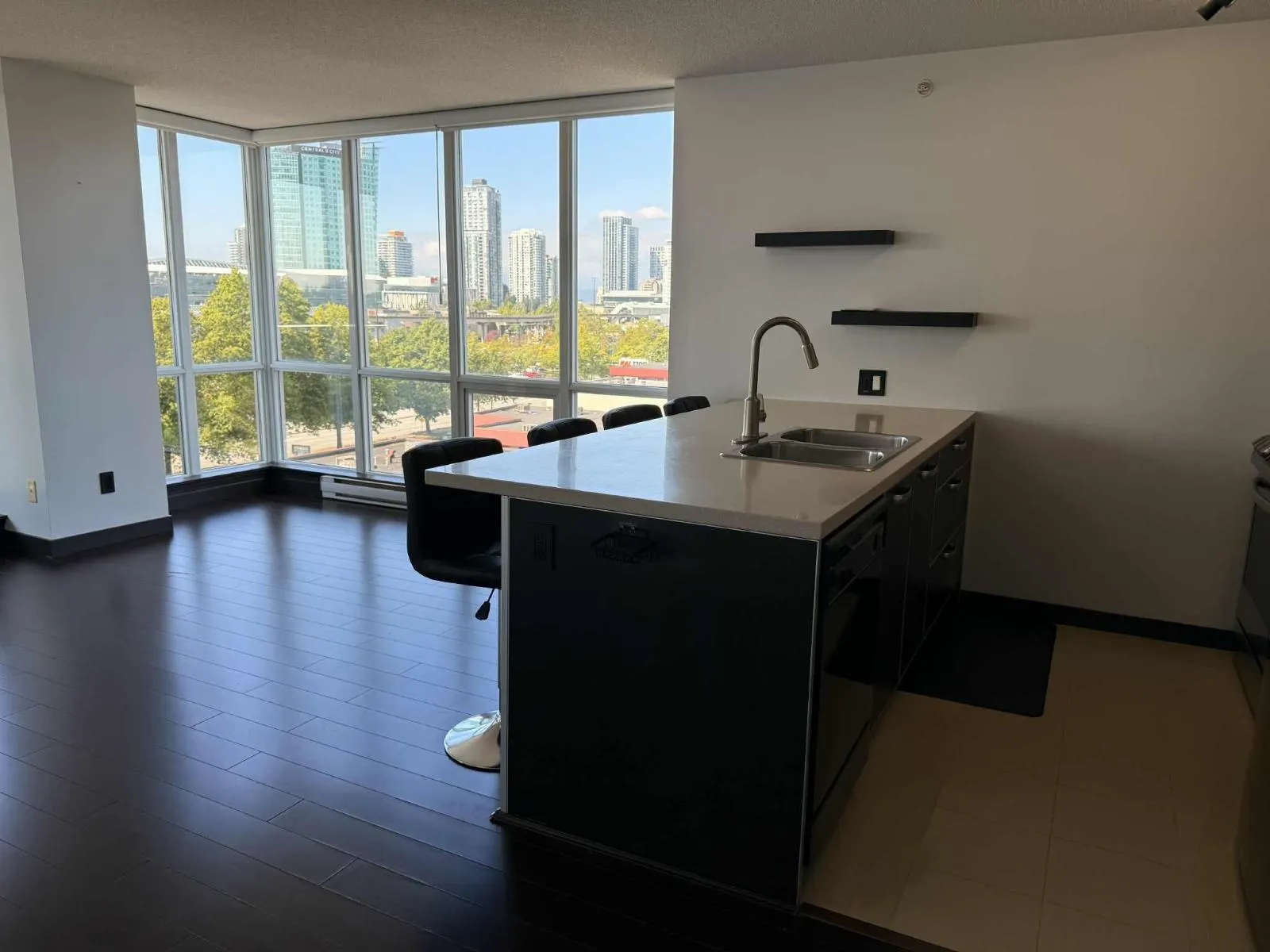704 13688 100 AVENUE