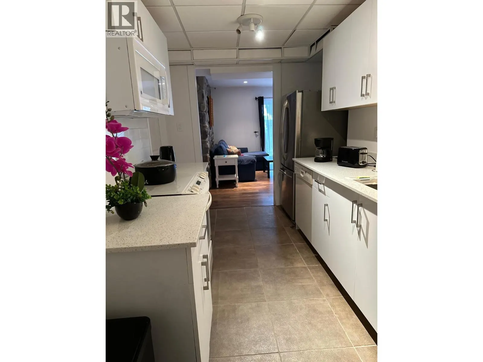 Garden level 5173 REDONDA DR