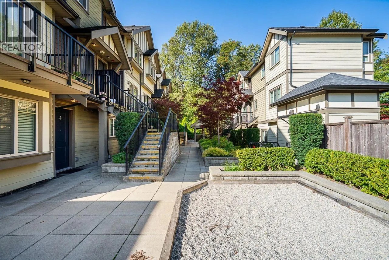 12 4033 DOMINION STREET