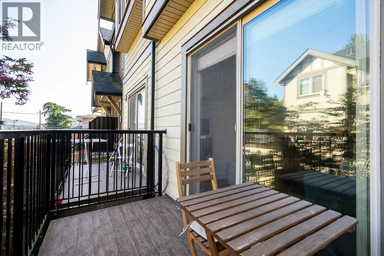 12 4033 DOMINION STREET