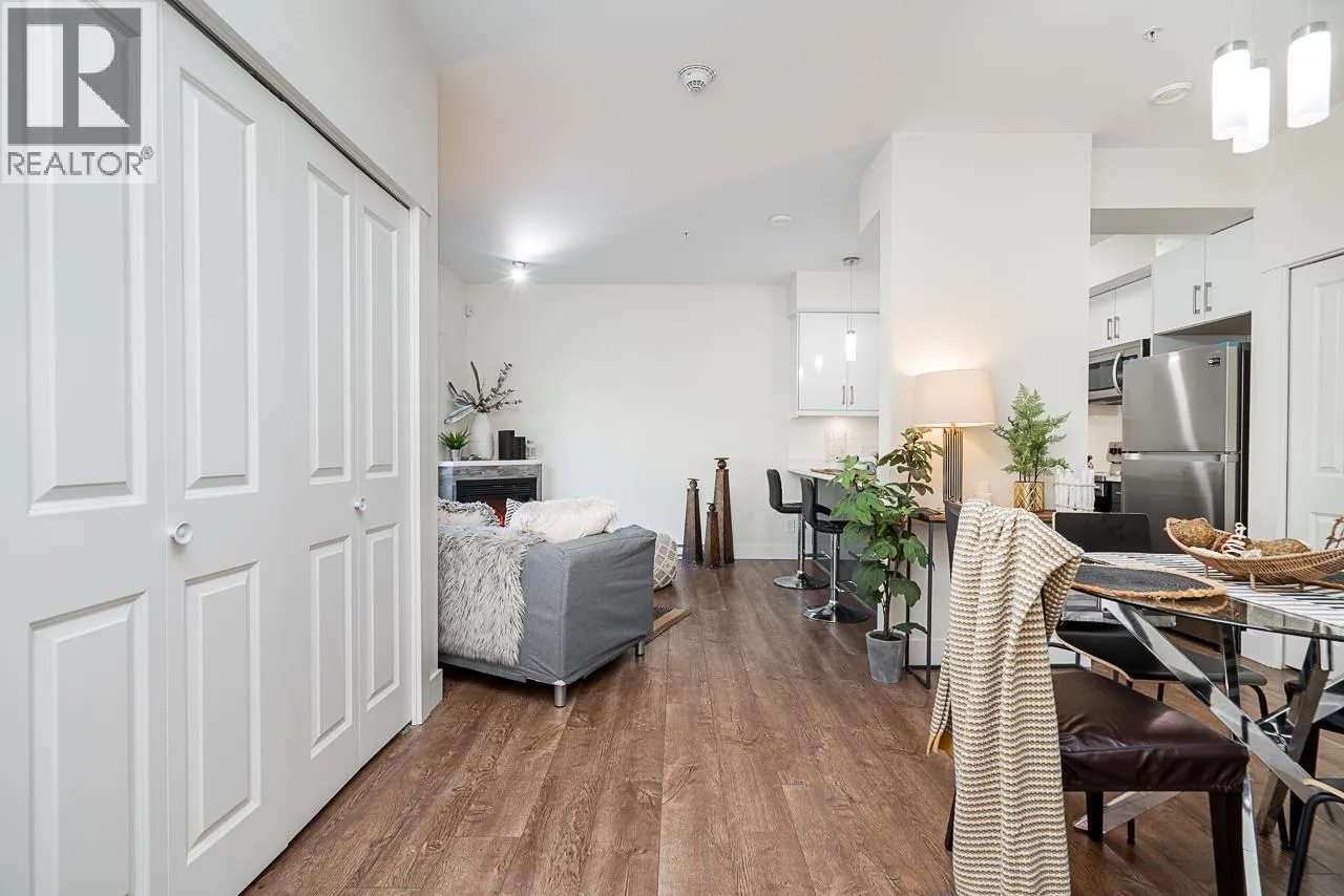 12 4033 DOMINION STREET