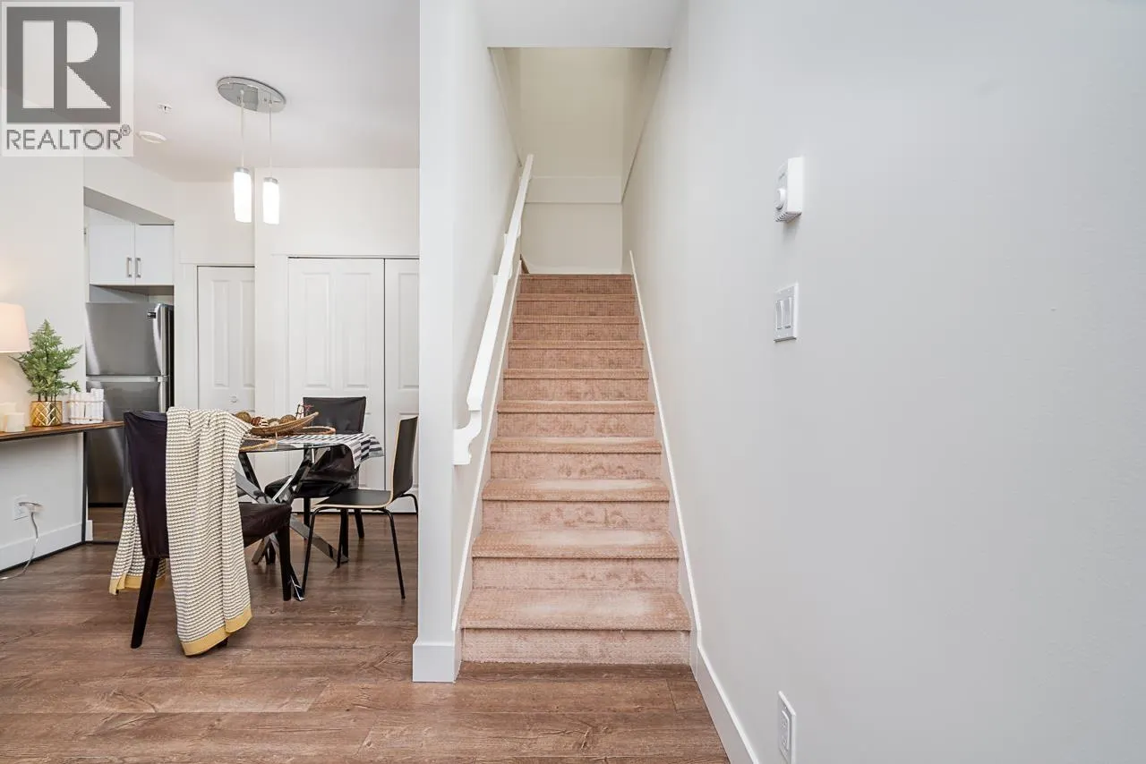 12 4033 DOMINION STREET