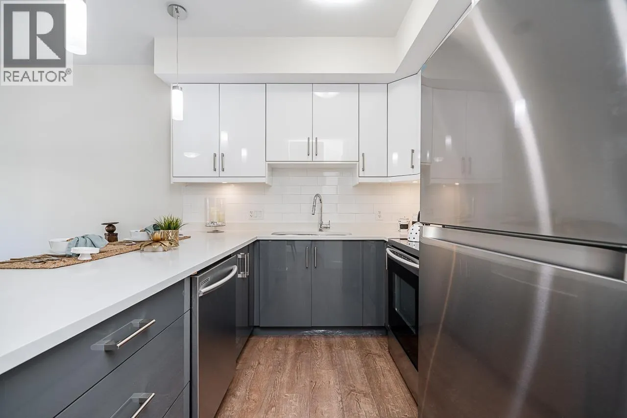 12 4033 DOMINION STREET