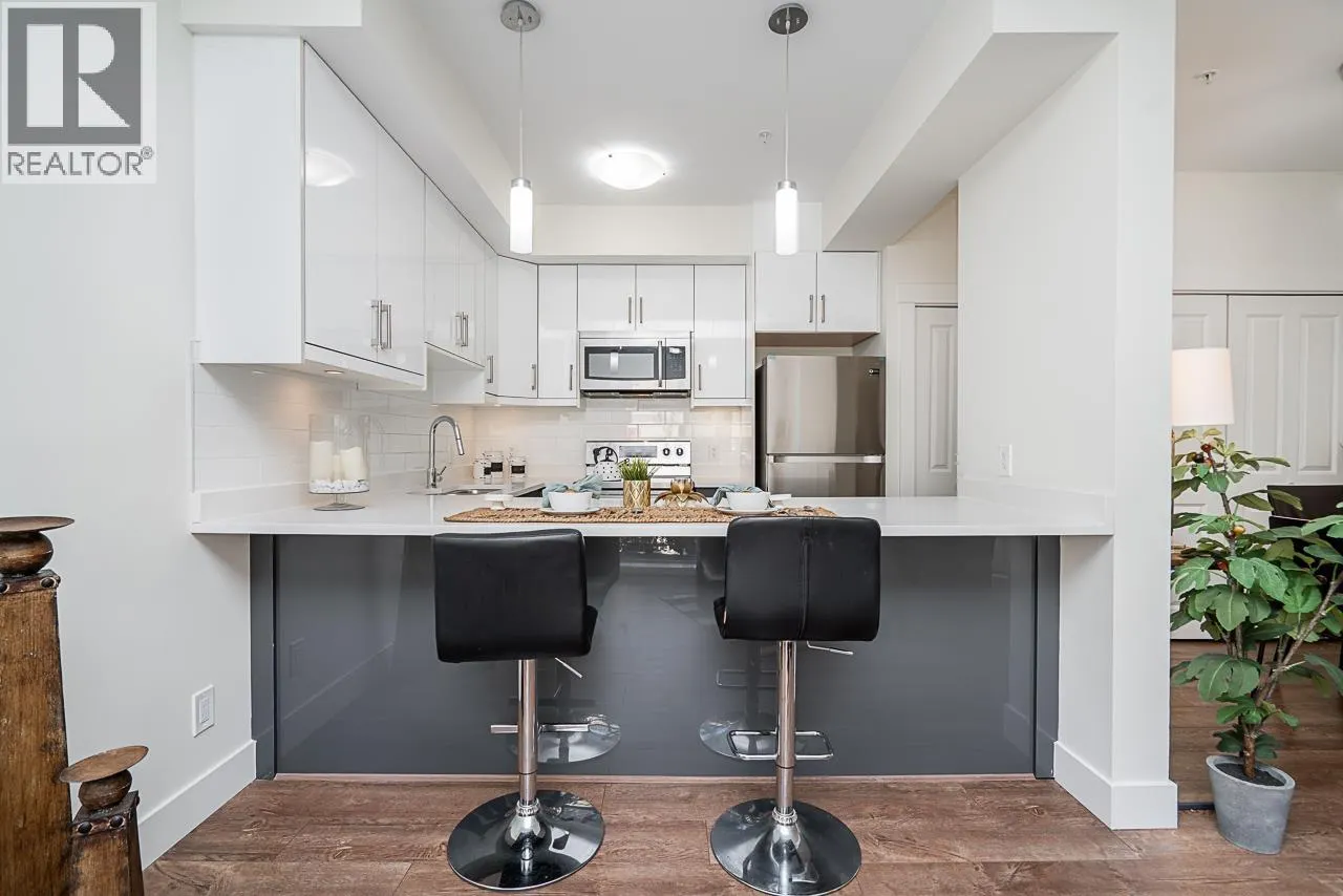 12 4033 DOMINION STREET